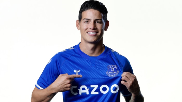 James Rodriguez signs with Everton